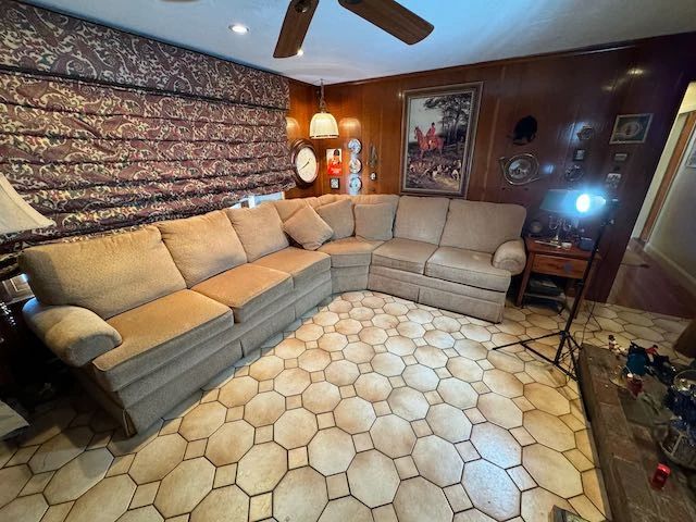Kincaid Sectional in amazing condition.  130in x 106in