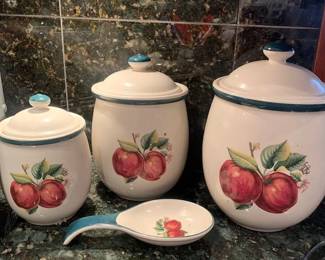 Apple EVERYTHING in the kitchen