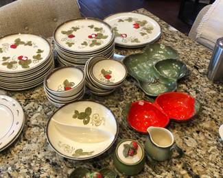Strawberry poppy trail dishes