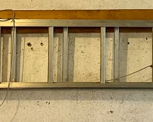 Aluminum Extension Ladder