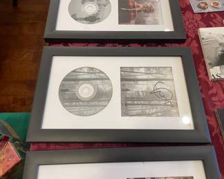 Signed Taylor Swift CD with booklets