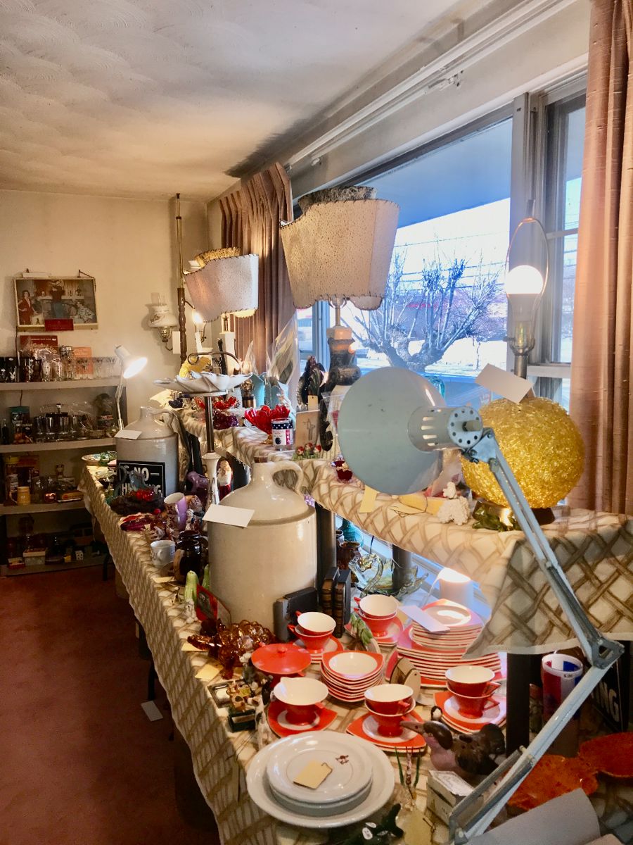 50 OFF Mostly Vintage Arnold Estate Sale... starts on 3/1/2024