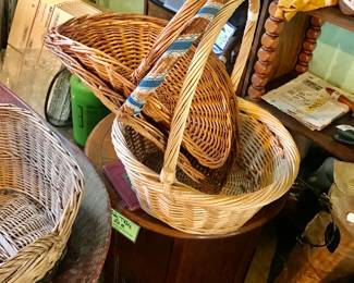 Items Located In The Garage ~ Some Cool Vintage Items