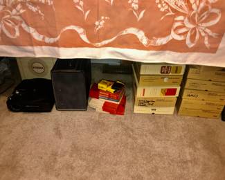 Items Located In The 2nd Bedroom ~ Vintage Projector And Slides