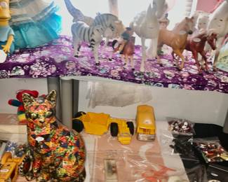 Items Located In The 2nd Bedroom ~ Room Full Of Vintage Toys