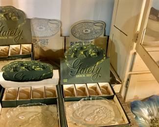 Items Located In The Basement ~ Tons of Vintage Items