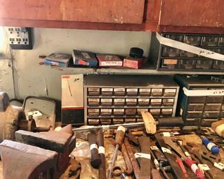 Items Located In The Garage ~ Some Cool Vintage Items