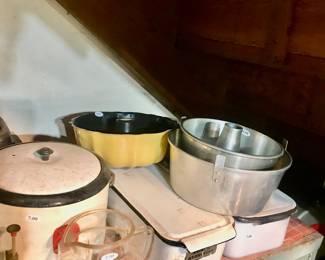 Items Located In The Basement ~ Tons of Vintage Items