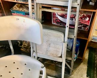 Items Located In The Garage ~ Some Cool Vintage Items