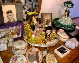 Items Located In The 3rd Bedroom (MASTER)