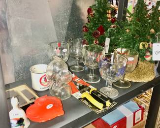 Items Located In The Basement ~ Tons of Vintage Items