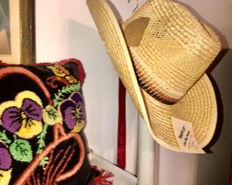 Items Located In The 3rd Bedroom (MASTER) ~ Vintage Mans Western Cowboy Hat ~ large Size