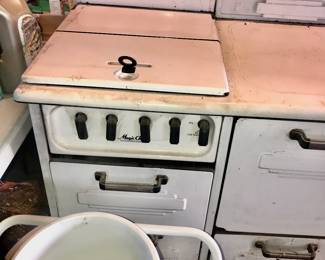 Items Located In The Garage ~ Some Cool Vintage Items ~ Antique White Enameled MAGIC CHEF St Louis Kitchen Stove In Garage Easy Access To Load!