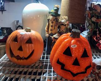 Items Located In The Basement ~ Tons of Vintage Items