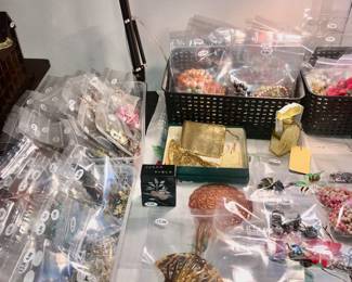 Items Located In The 3rd Bedroom (MASTER) ~ Vintage Assorted Costume Jewelry