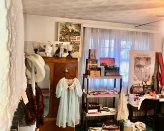Items Located In The 3rd Bedroom (MASTER) ~ Vintage Costume Jewelry & Clothing