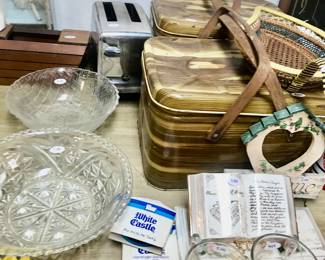 Items Located In The Basement ~ Tons of Vintage Items