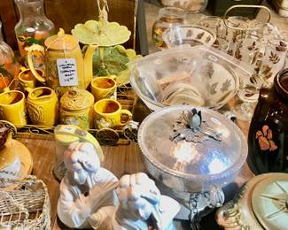 Items Located In The Basement ~ Tons of Vintage Items