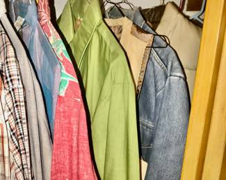 Items Located In The 1st Bedroom 