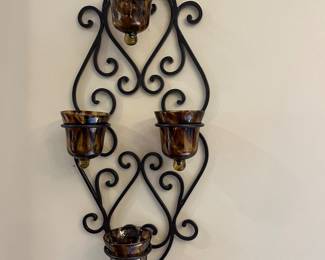 Iron wall candleholder for 4