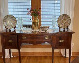 Server with break front, vintage, key for cabinets and drawer