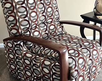 Great manual recliner, very comfortable