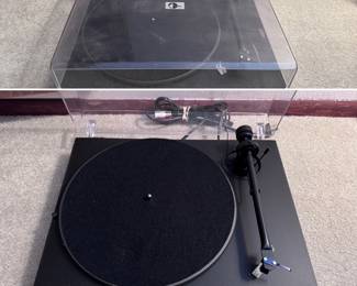 Pro-Ject turntable
