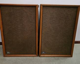 Q3 Quadraflex Speackers