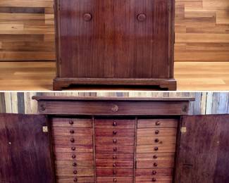 Gorgeous buffet/sideboard or??? ... look at all those drawers!!