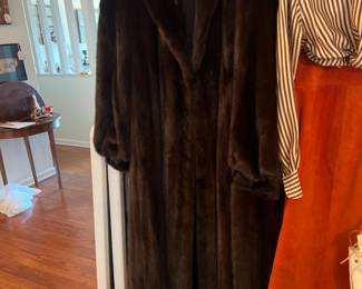 Bensky furs mini fur coat