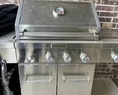 Like new KitchenAid grill