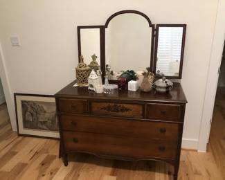 Charming vintage dresser with trifold mirror