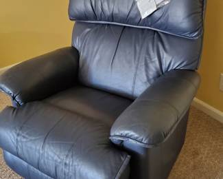 Leather La Z Boy recliner