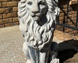 	#132	Lion plastic	 $20.00 				