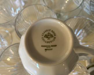 	#66	Classic Rose Collection Rosenthal Group Germany china 43 piece set	 $80.00 				