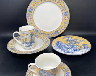77 Piece American Atelier 'English Toile' Dishes
