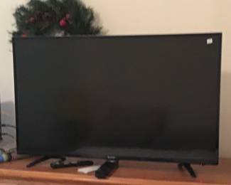 1 of 2 Flat Screen TV