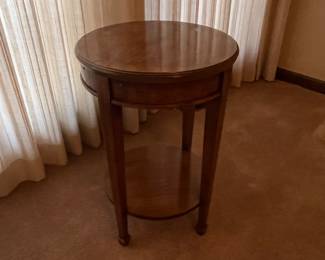 round side table
