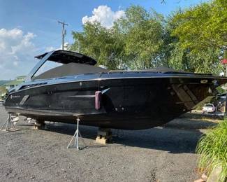 Cruisder bowrider