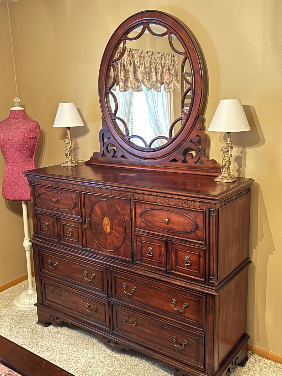 Stunning and unique quality dresser with detachable mirror