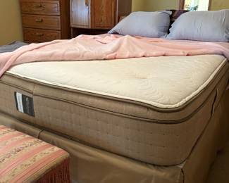 Nice pillowtop mattress 