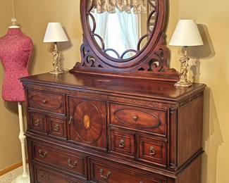 Stunning and unique quality dresser with detachable mirror