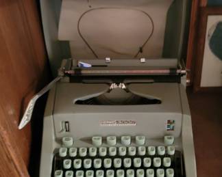 Hermes 3000 typewriter