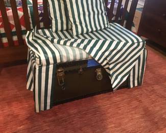 Military trunk