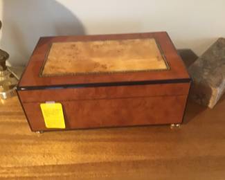 Burlwood lacquered jewelry box