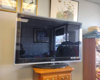 Large flat screen T V