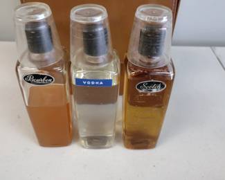 Vintage Travel decanter set.