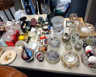 Yankee candle toppers shades diffusers. and more