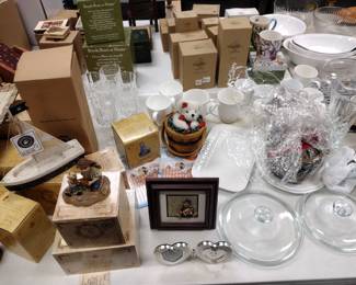 Boyd's bears collection.