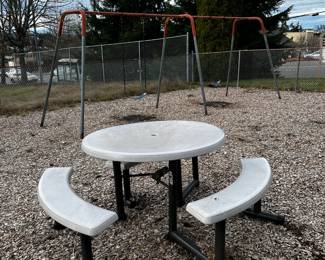 portable picnic tables, swing set